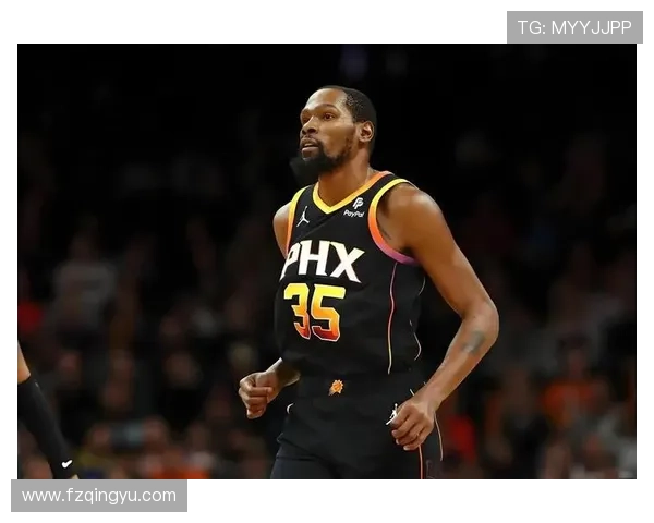 杜兰特谈赛后趣事与乌度卡的深厚友谊引发关注